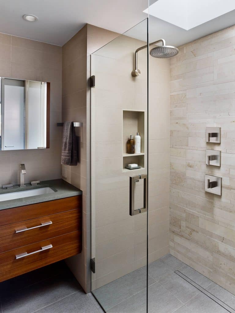 轻木浴室淋浴瓷砖石板