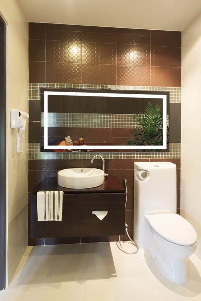 克鲁格大型60英寸X 30英寸LED浴室镜子照明梳妆镜包括调光器和除雾器墙壁安装垂直或水平安装